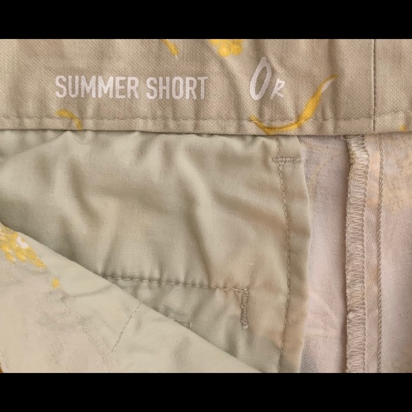 Gap Khakis Shorts Women 0 Yellow Floral Print 3" Shorts Stretch Chino Casual - Picture 9 of 12